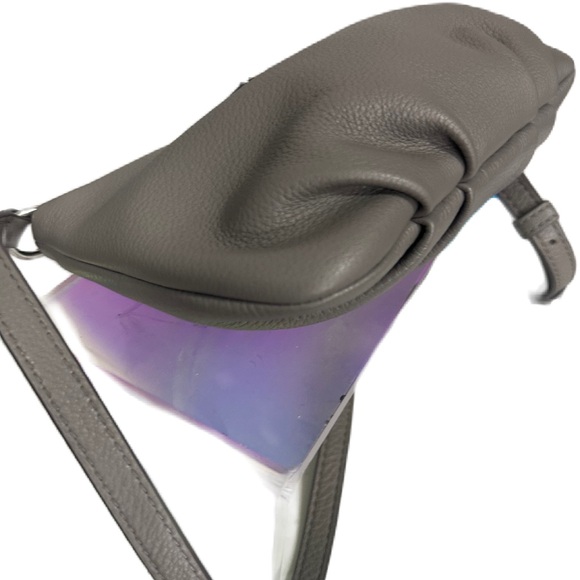 ★ NWOT Iconic Marc Jacobs Gray Silvertone Hardware Crossbody Bag - Picture 7 of 12